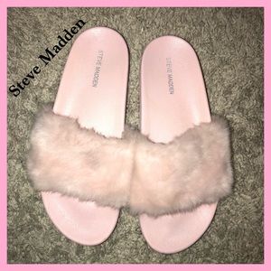 Pink “Steve Madden” Softey Fluffy Slides/Sandals